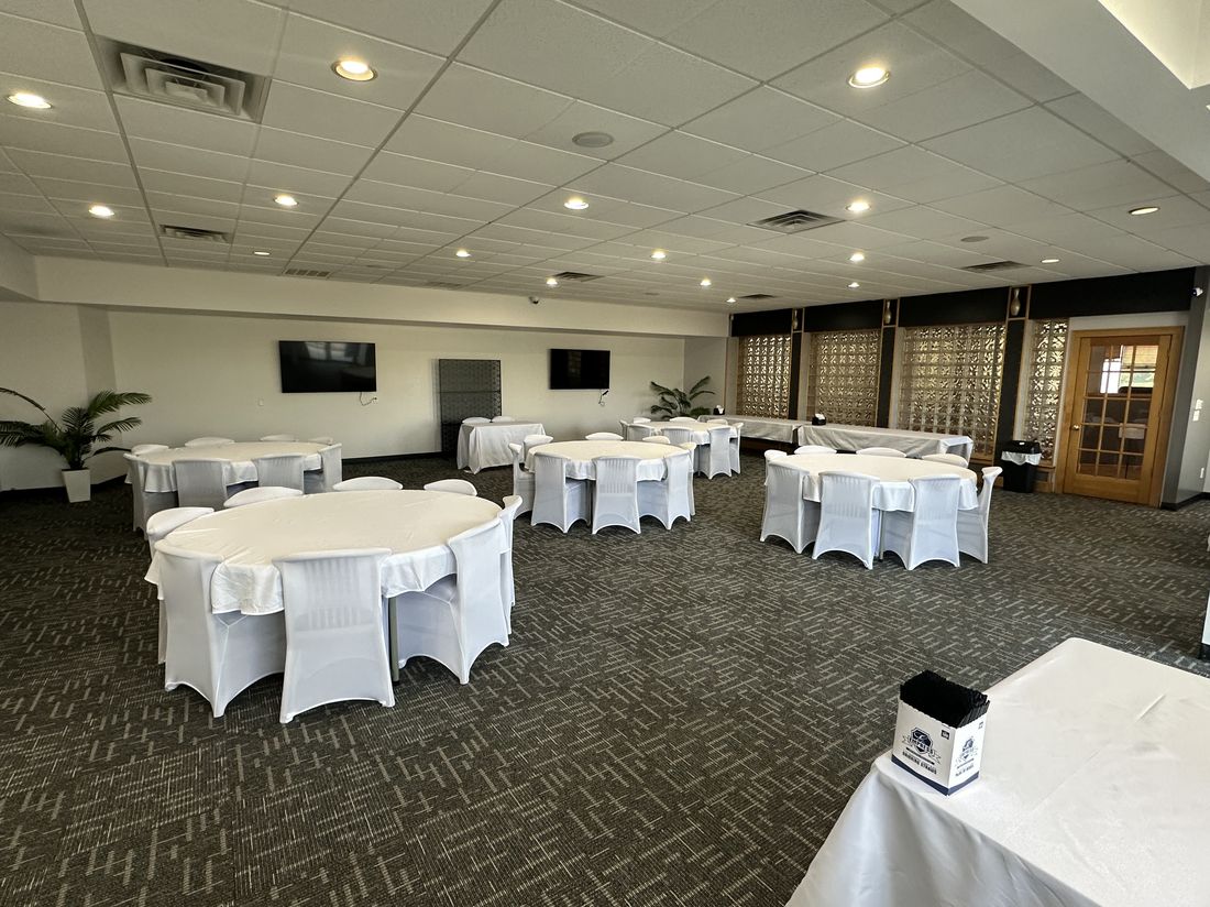Banquet Hall - Dining Configuration
